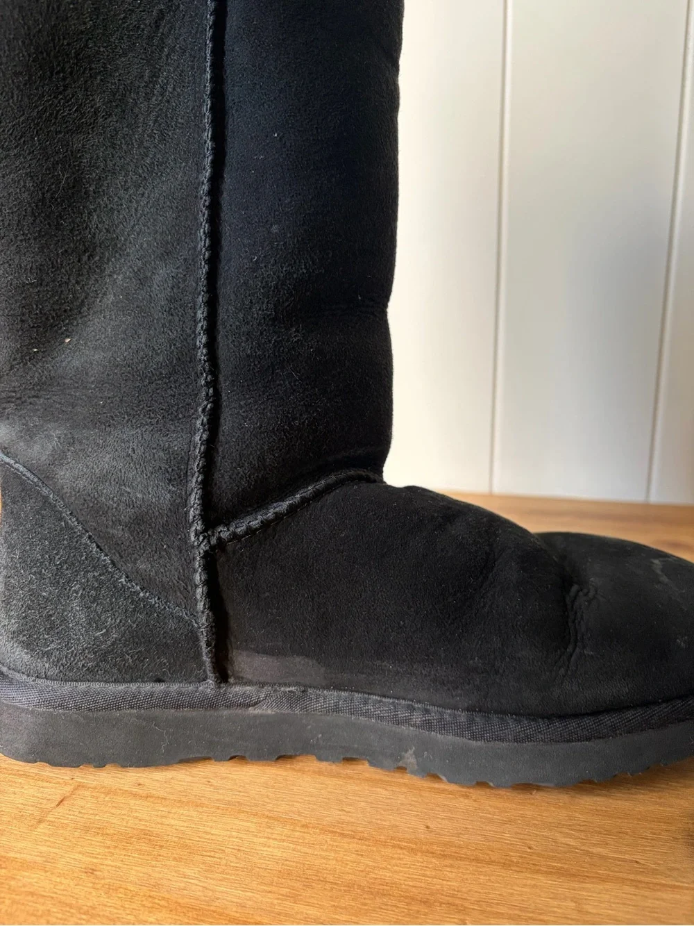 Ugg Classic Tall Black Shearling Women's Suede Boot Wool Size 8